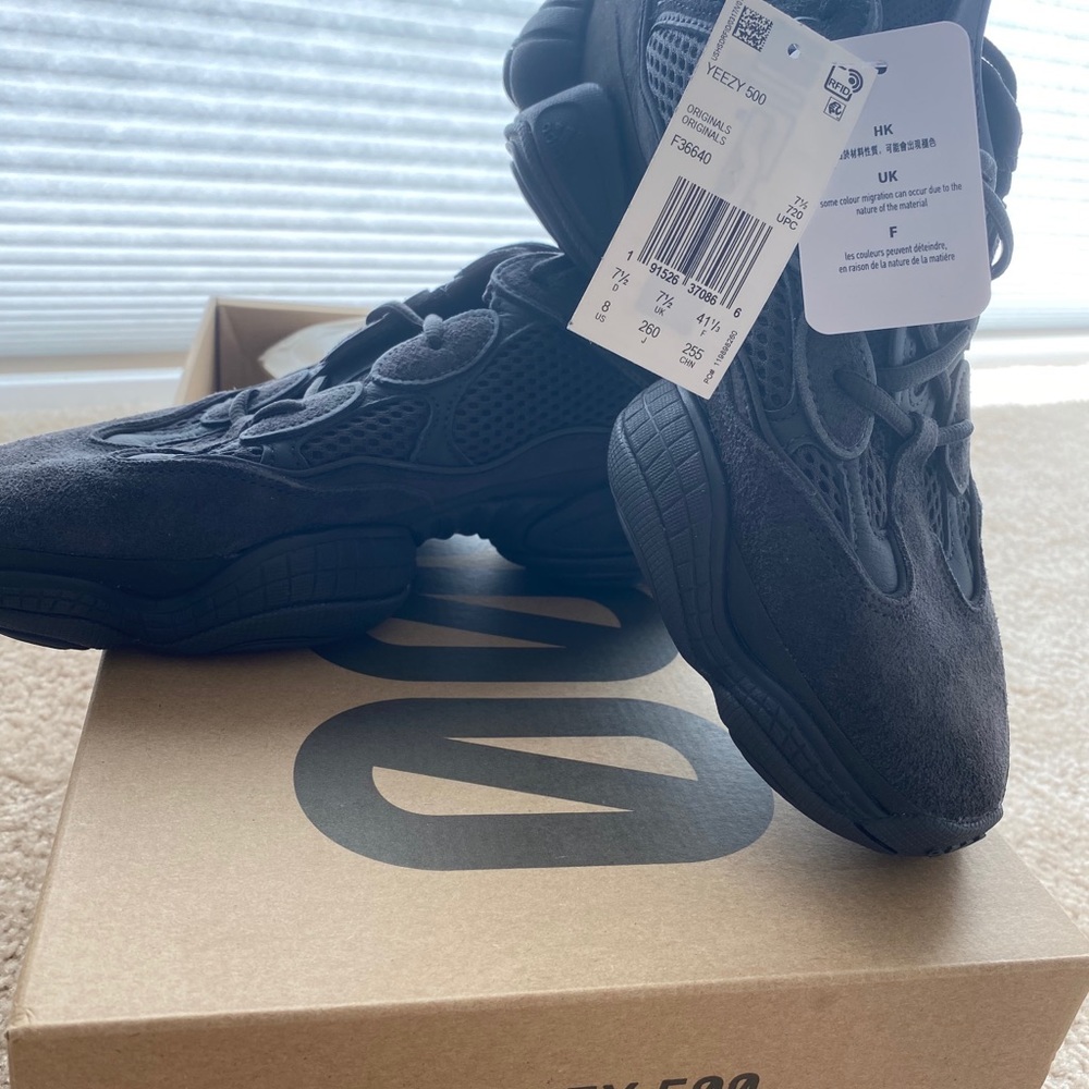 Brand New Black Yeezy 500